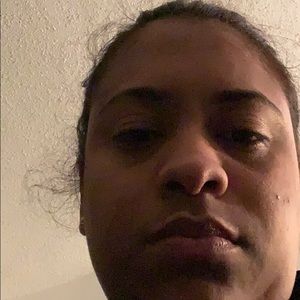 Meet your Posher, Andreina